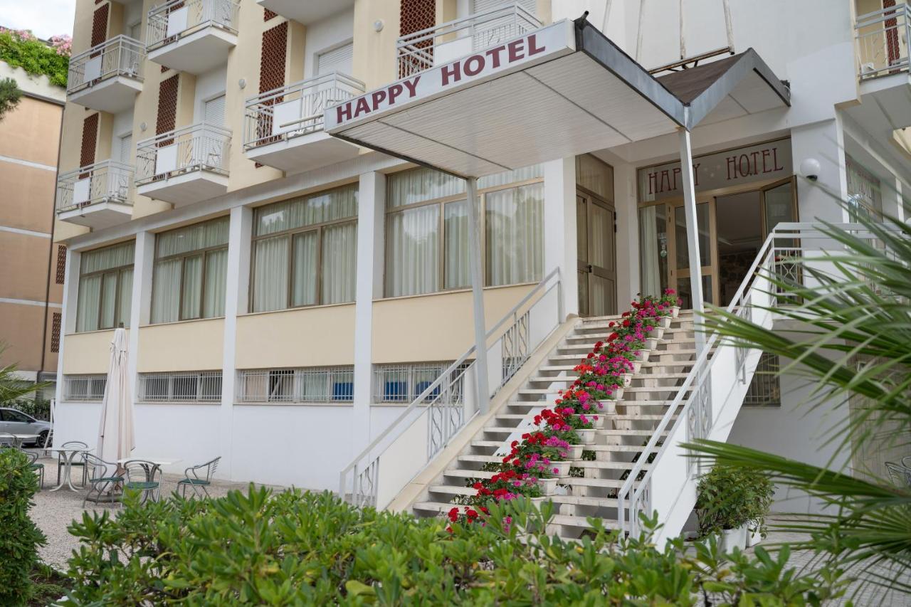 Hotel Happy 밀라노마리티마 외부 사진