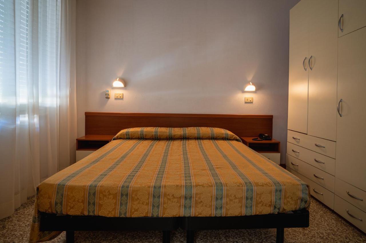 Hotel Happy 밀라노마리티마 외부 사진